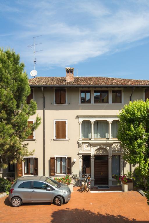 Palazzina Gelsomino Apartment Desenzano del Garda Exterior photo